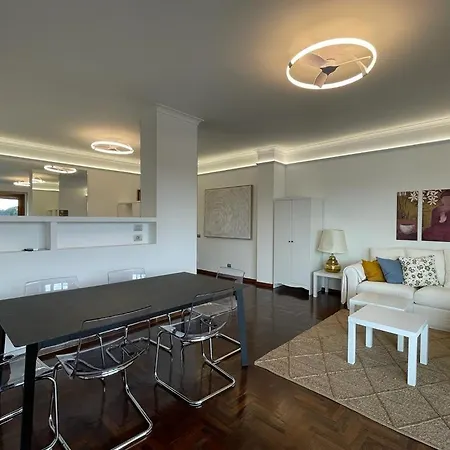 Apartment White 1 - Center River View *