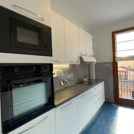 Apartment White 1 - Center River View Sesto Calende